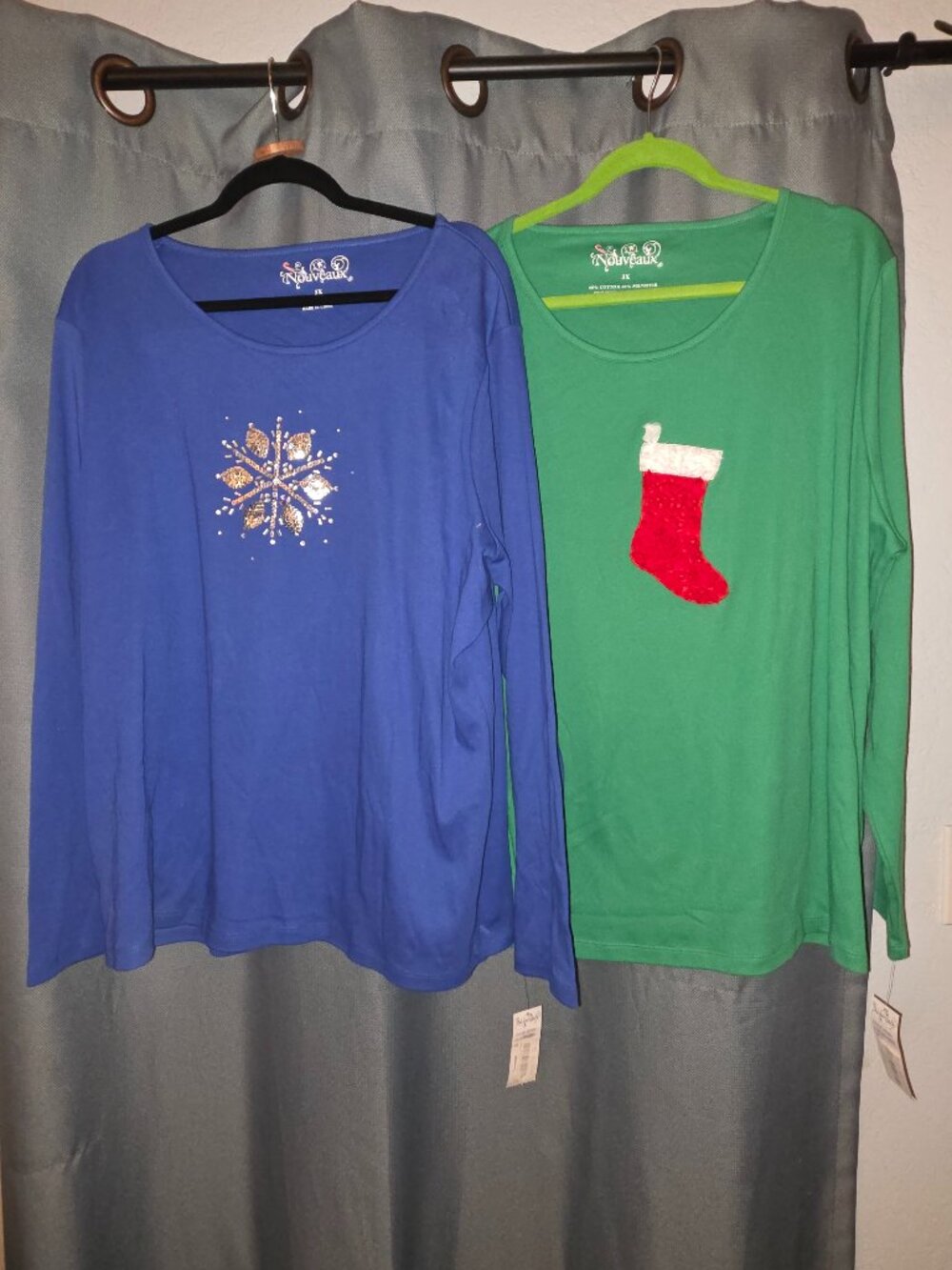 NWT NOUVEAUX Blue Cotton Snowflake Blouse AND NWT Green Textured Stocking Cotton